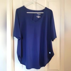 Torrid active tunic tee new with tags